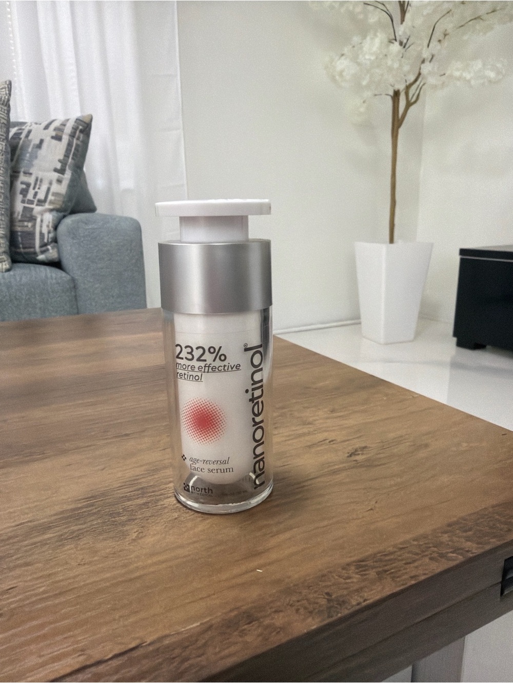 Age-Reversal Face Serum - White